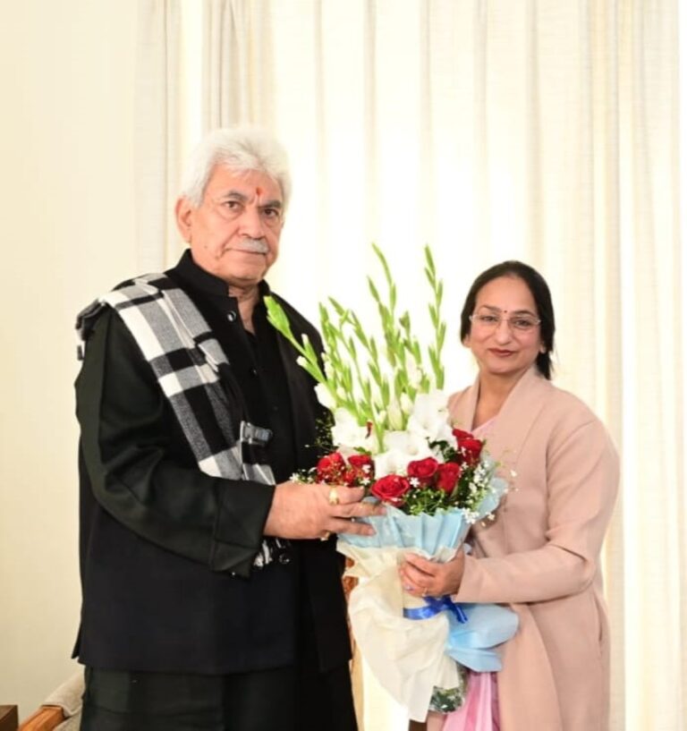 Principal Padma Shri Padma Sachdev Government Women College calls on Lt Governor